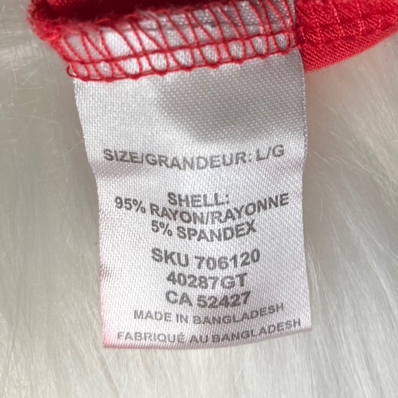 Bluecrush Red Top With Indigenous Type Print - Picture 4 of 5